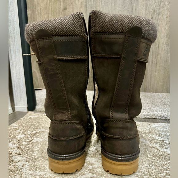 Kamik women’s snow boots size 7. Waterproof leather outer, 3M thinsulate inner. - Picture 7 of 7
